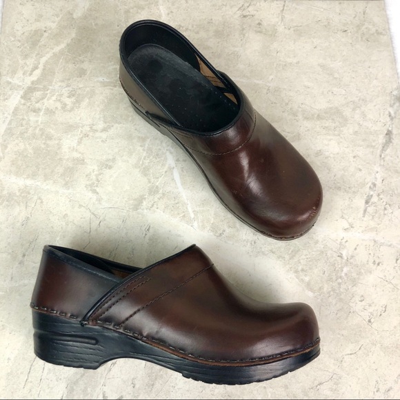brown clogs nursing